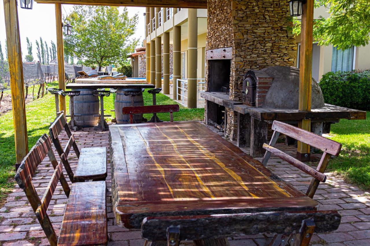 Chaglasian Wine & Suites San Rafael  Eksteriør billede