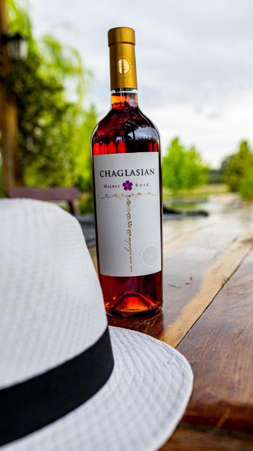 Chaglasian Wine & Suites San Rafael  Eksteriør billede